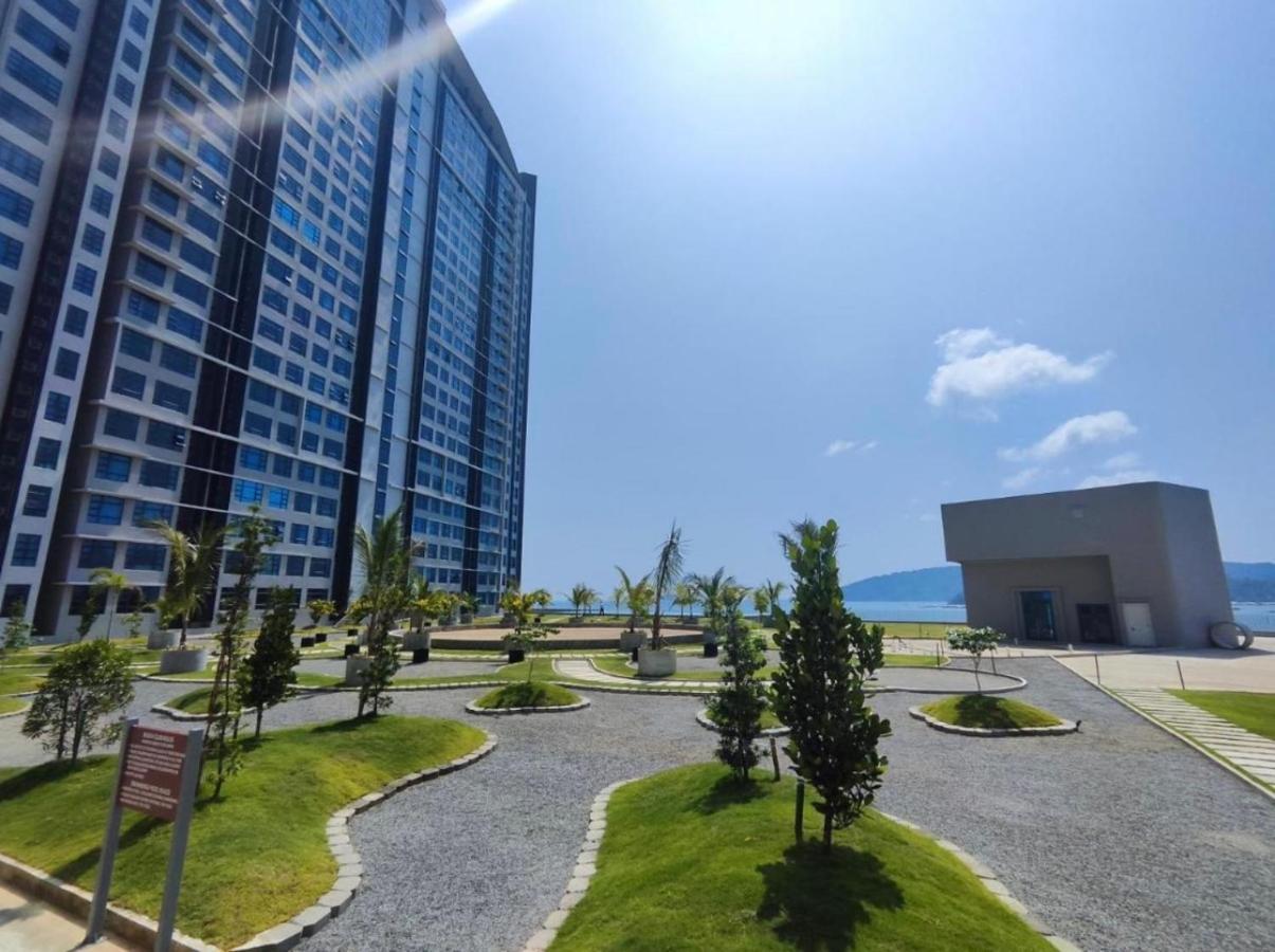 Botiza Suites At Jesselton Quay Kota Kinabalu Ngoại thất bức ảnh