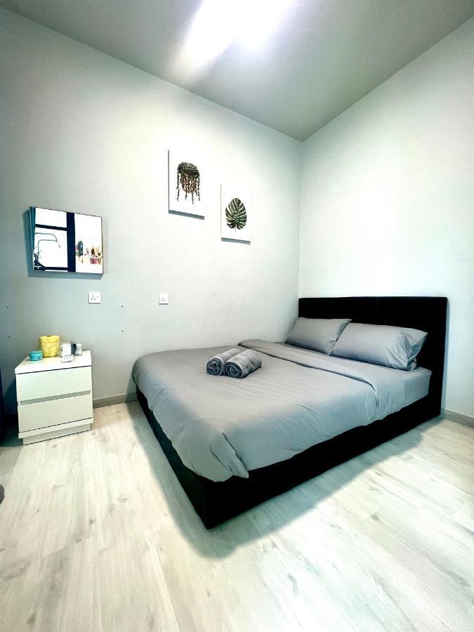 Botiza Suites At Jesselton Quay Kota Kinabalu Ngoại thất bức ảnh