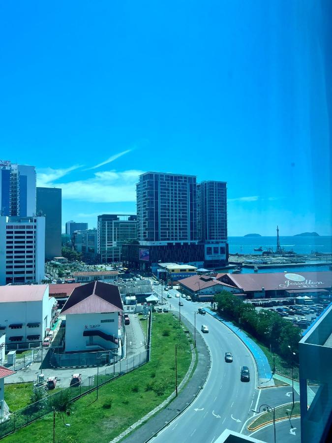 Botiza Suites At Jesselton Quay Kota Kinabalu Ngoại thất bức ảnh